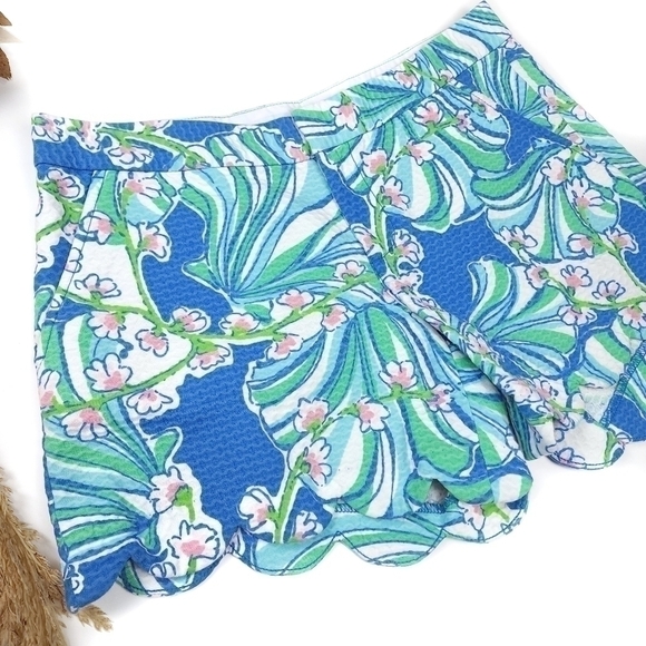Lilly Pulitzer Blue Shell Butter Cup Scalloped Shorts Size 2 - Picture 3 of 13